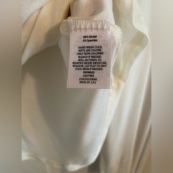 Nordstrom Open Edit Top in White - Picture 6 of 6